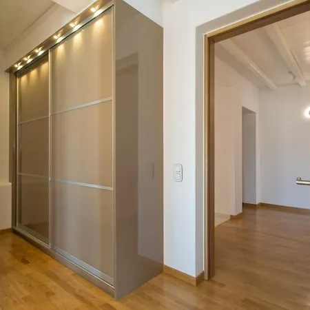 Vila - 4br - With Pool & Gym - Casa Olea Piso Livadi